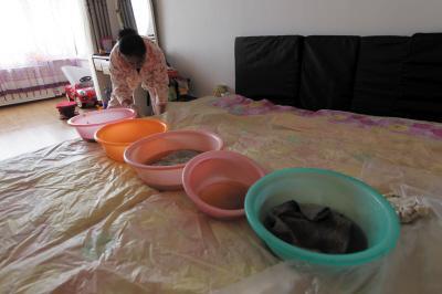 麦盖提楼上漏水，住户失联，小区没物管，业主维权难！律师来支招……